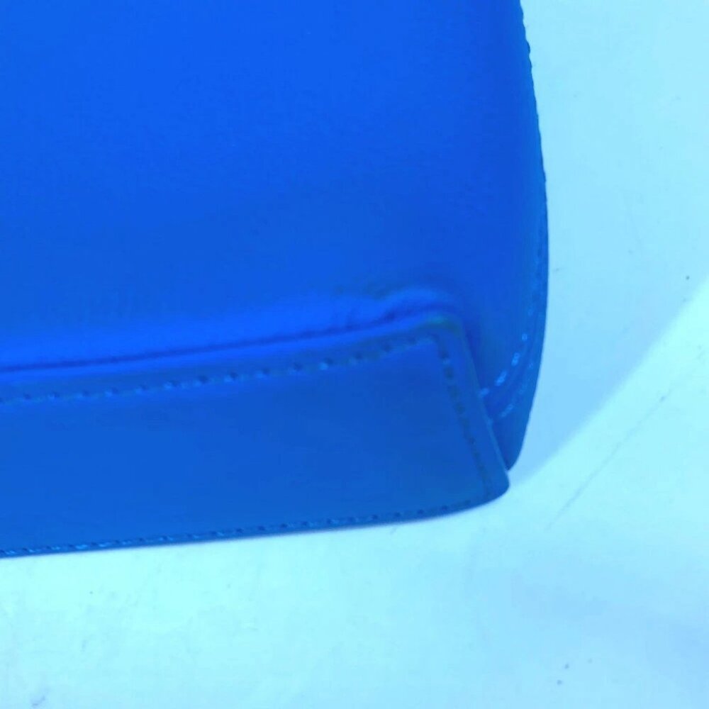 LOUIS VUITTON M82270 Aerogram Takeoff-Pouch Clutch (Initials "MH" on name tag) - Picture 11 of 15